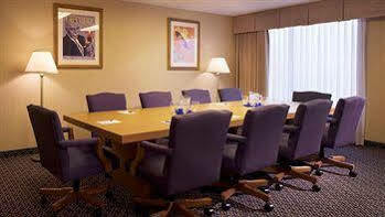 Days By Wyndham Airport / Lehigh Valley Allentown